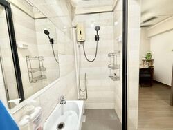 Blk 833 Hougang Central (Hougang), HDB Executive #563797441